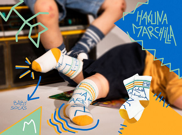 chaussettes cadeau de naissance pour bébé. Chaussettes sportswear pour kids